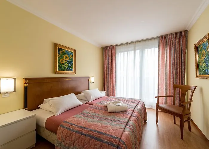 Hotel Churchill